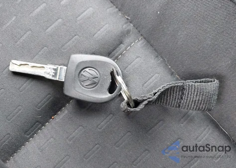 2009 Volkswagen Tiguan Se from USA, damaged, VIN WVGAV75N99W524269